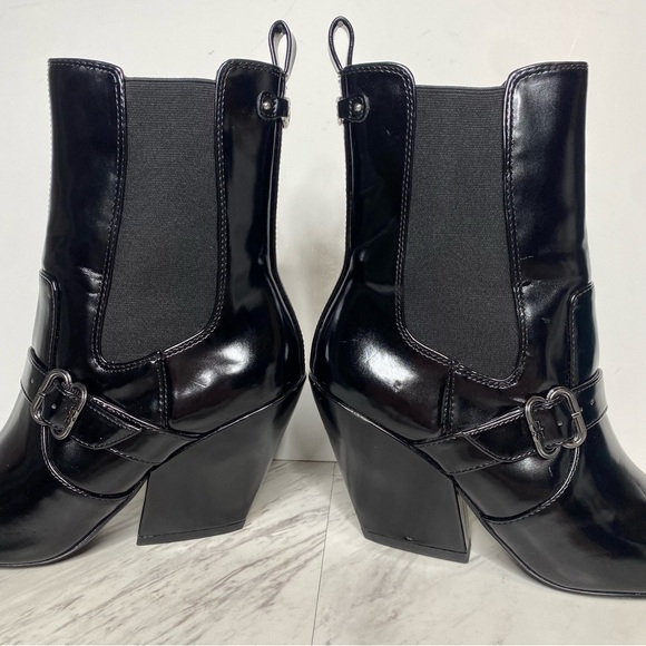 Sam Edelman Suzette Black Patent Chelsea Heeled Bootie 7 1/2 M - Picture 9 of 15